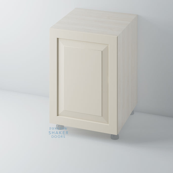 Painted, Shaker Raised Panel Door for HOWDENS - Foxstow
